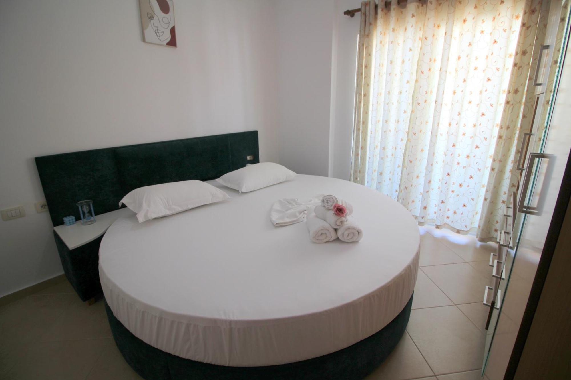 סרנדה July Seaview Apartments מראה חיצוני תמונה