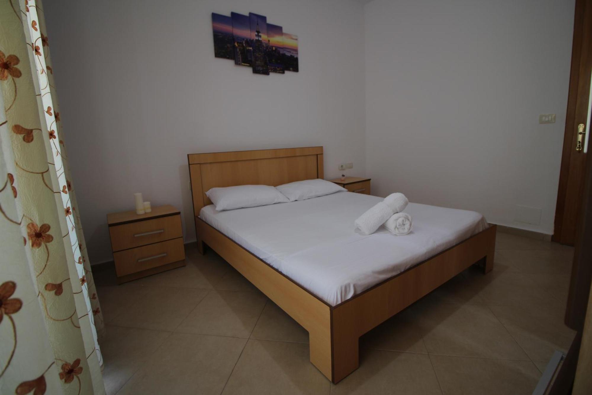 סרנדה July Seaview Apartments מראה חיצוני תמונה