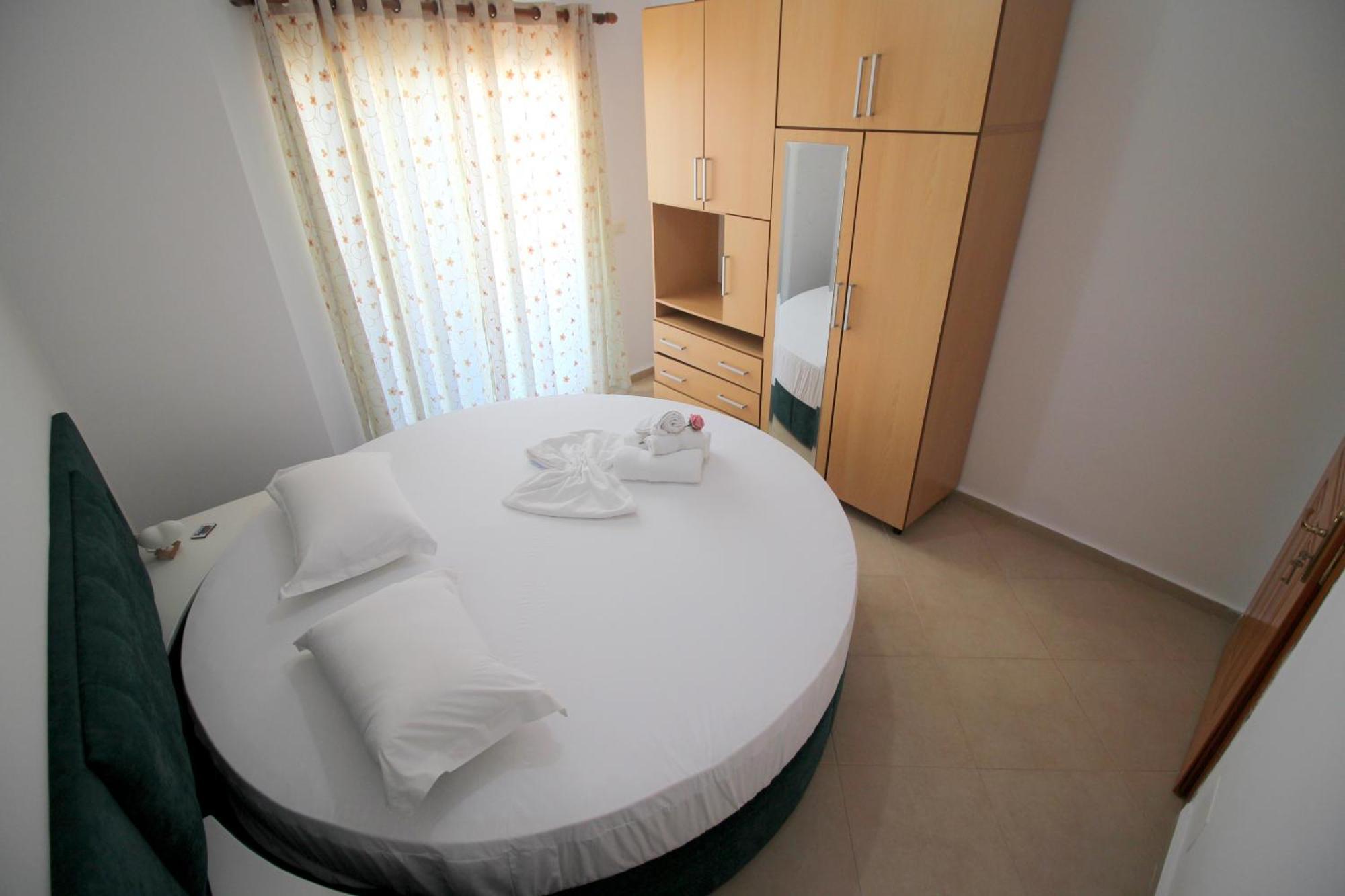 סרנדה July Seaview Apartments מראה חיצוני תמונה