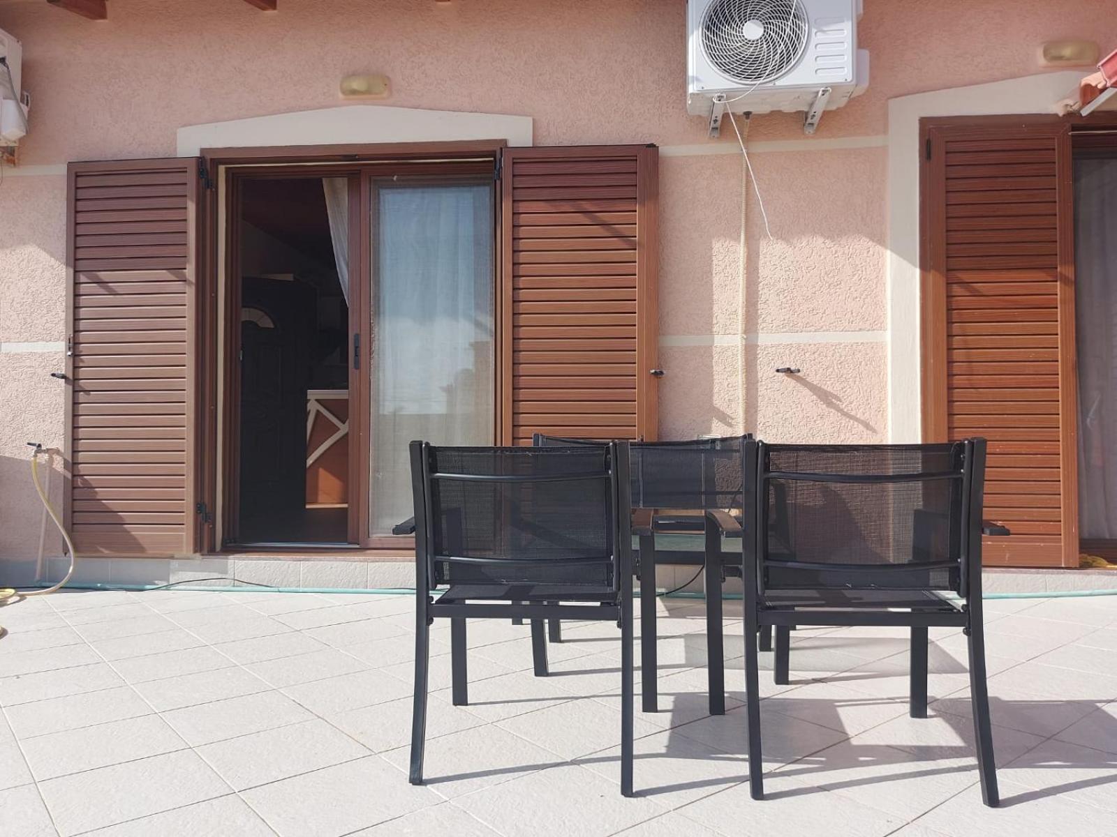 סרנדה July Seaview Apartments מראה חיצוני תמונה
