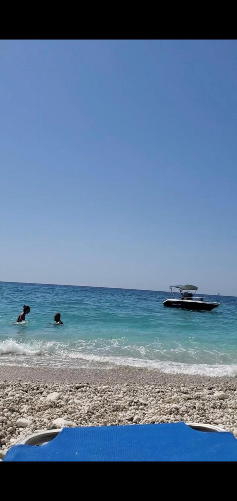 סרנדה July Seaview Apartments מראה חיצוני תמונה